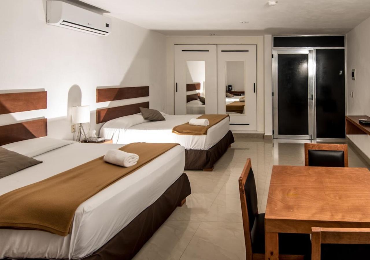 Sunrise 42 Suites By Holiday In Playa Playa del Carmen Eksteriør billede